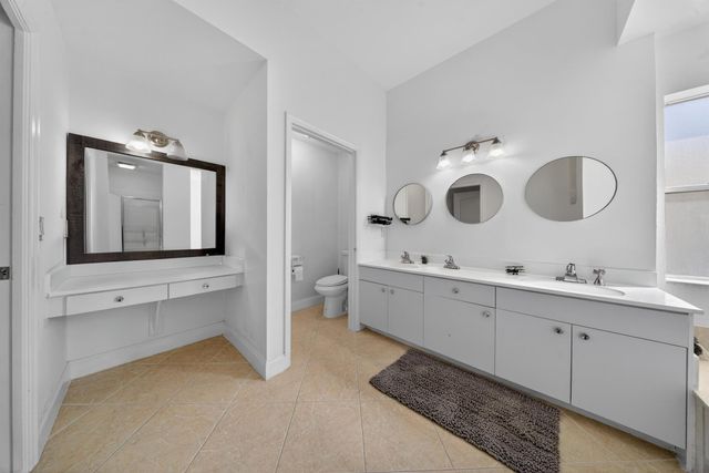 113 Egret Circle, Greenacres, FL 33413