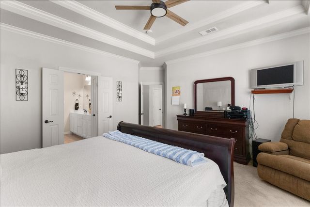 8402 Pecan Creek Drive, Arlington, TX 76001