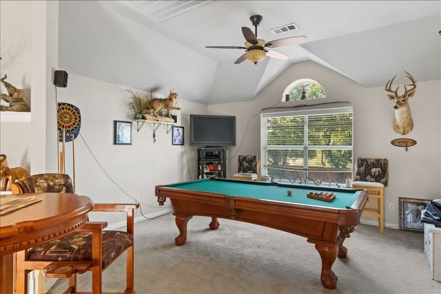 8402 Pecan Creek Drive, Arlington, TX 76001