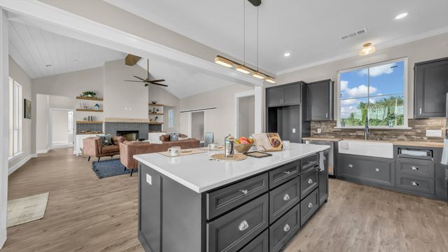 3171-B Pear Orchard Road, Granbury, TX 76048