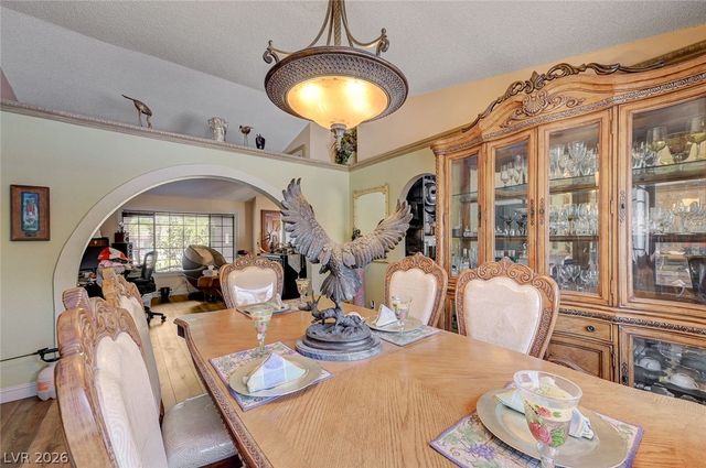 6790 West Oakey Boulevard, Las Vegas, NV 89146