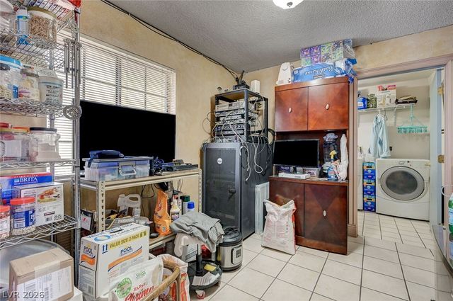6790 West Oakey Boulevard, Las Vegas, NV 89146
