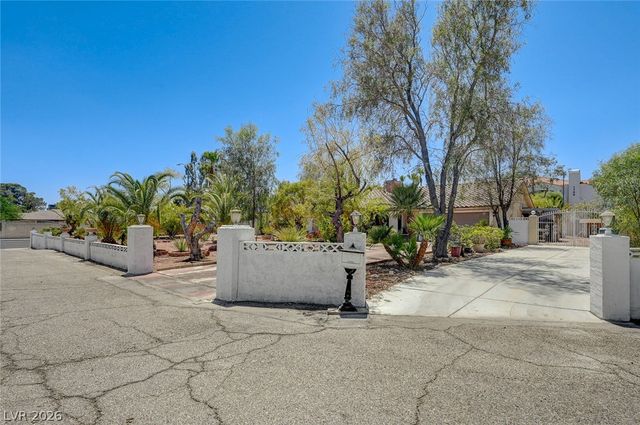 6790 West Oakey Boulevard, Las Vegas, NV 89146