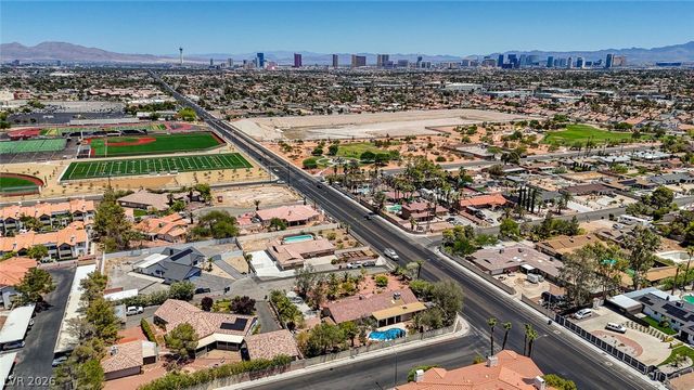 6790 West Oakey Boulevard, Las Vegas, NV 89146