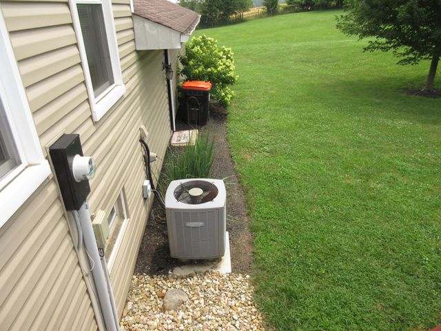 1906 Seminary Road, Heath, OH 43056