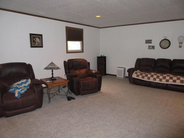 1906 Seminary Road, Heath, OH 43056