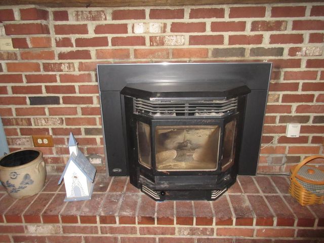 1906 Seminary Road, Heath, OH 43056