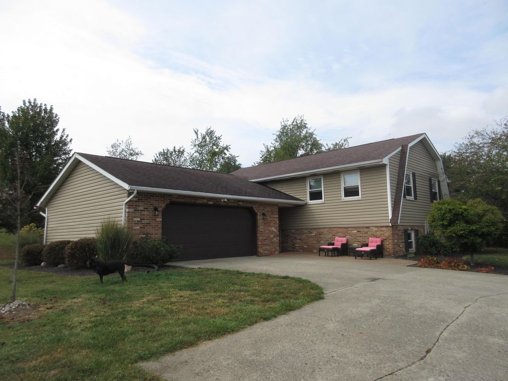 1906 Seminary Road, Heath, OH 43056