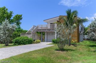 2505 Storter AVE, Naples, FL 34112