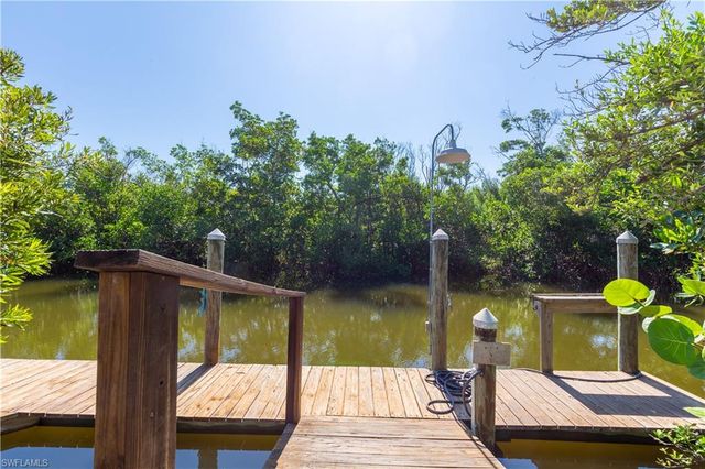 621 Rum RD, Captiva, FL 33924