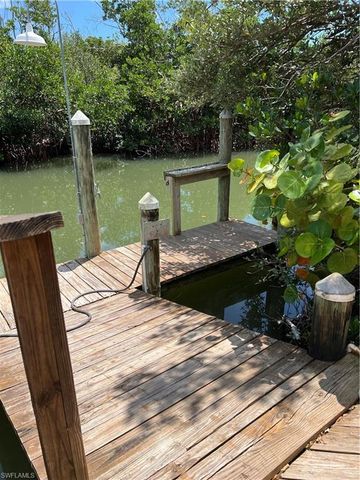 621 Rum RD, Captiva, FL 33924