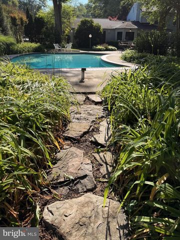15704 ANCIENT OAK DR, Gaithersburg, MD 20878
