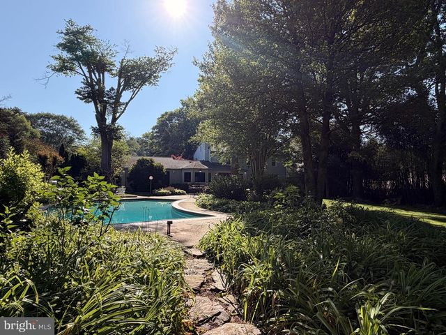 15704 ANCIENT OAK DR, Gaithersburg, MD 20878
