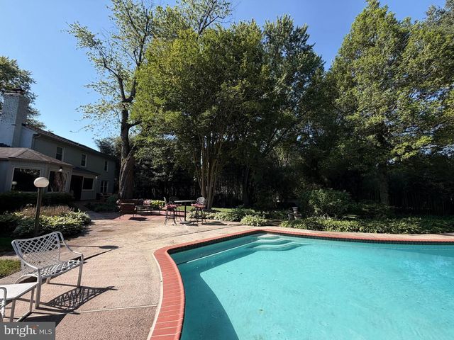 15704 ANCIENT OAK DR, Gaithersburg, MD 20878