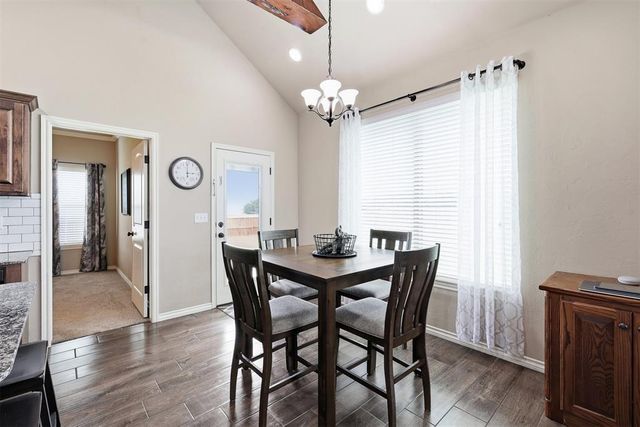 20559 Creekside Drive, Harrah, OK 73045