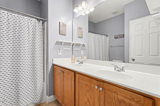 3005 Grandview Heights Lane, Raleigh, NC 27614