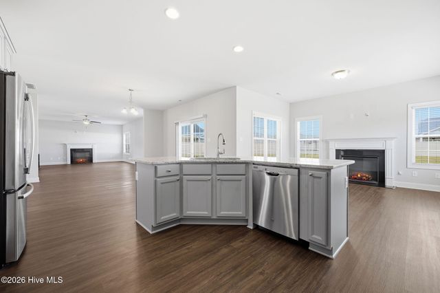 508 Seashore Street, Grimesland, NC 27837