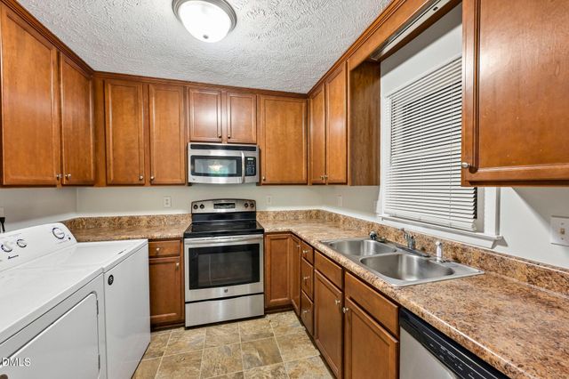 6434 Rannock Drive, Fayetteville, NC 28304