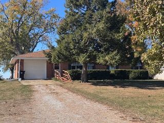 9538 N 1250 East Road, Shirley, IL 61772