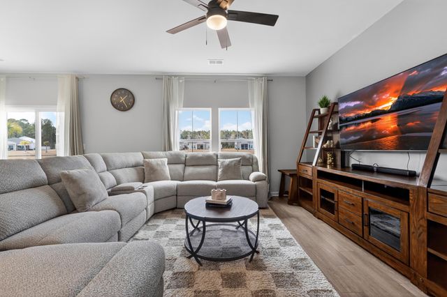 163 Fox Rae Dr., Conway, SC 29526