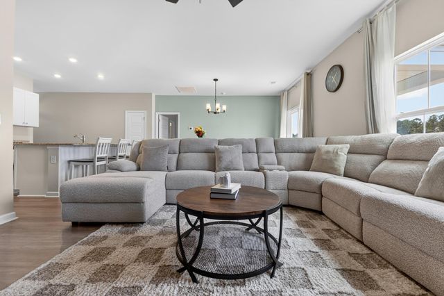 163 Fox Rae Dr., Conway, SC 29526