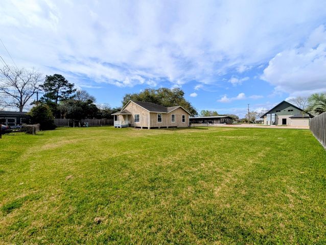 2506 Heights Street, Liberty, TX 77575
