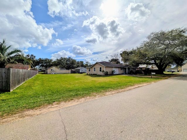 2506 Heights Street, Liberty, TX 77575
