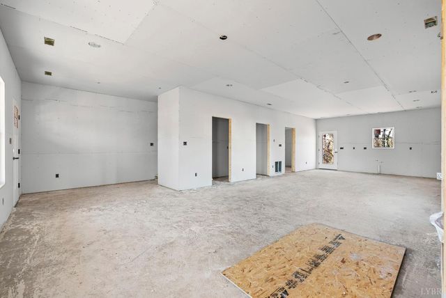 3 Thomas Jefferson Road, Forest, VA 24551