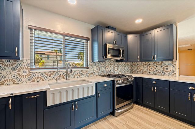 5108 COMMONWEALTH ROAD, Palmetto, FL 34221