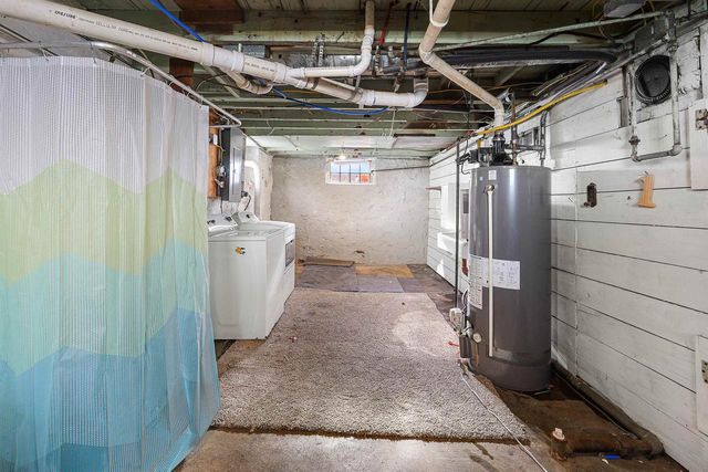 145 E Burnett Street, Beaver Dam, WI 53916