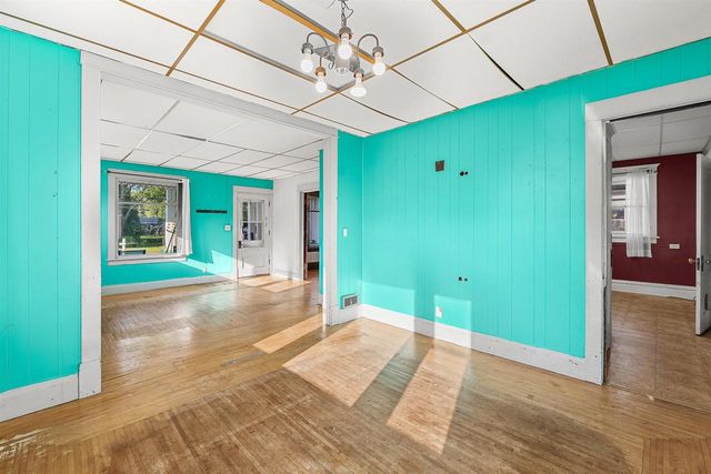 145 E Burnett Street, Beaver Dam, WI 53916