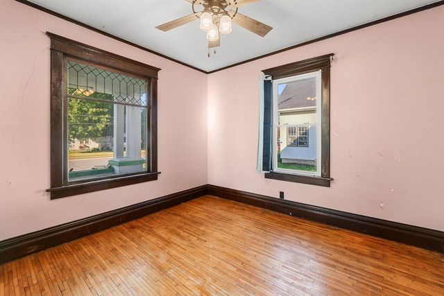 145 E Burnett Street, Beaver Dam, WI 53916