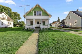145 E Burnett Street, Beaver Dam, WI 53916