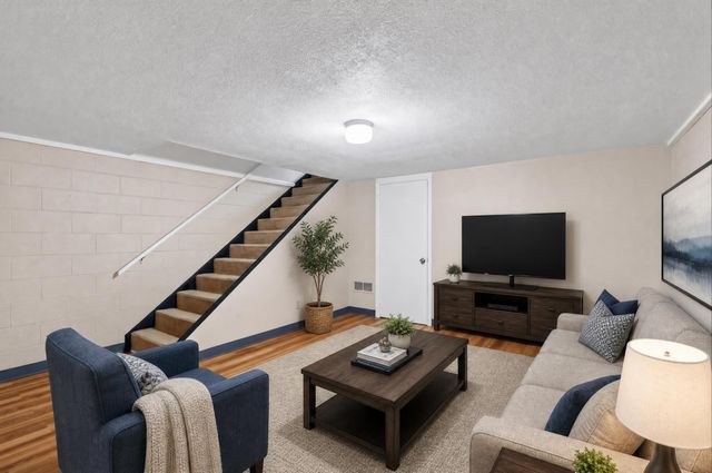 226 Minnesota Street S, Shakopee, MN 55379
