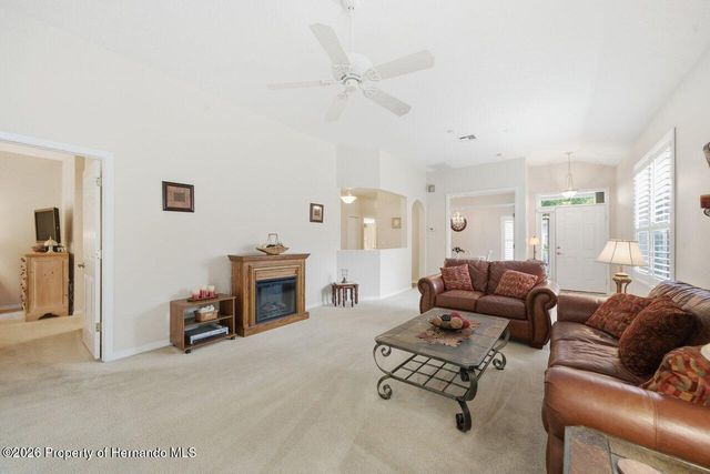 15028 Silversmith Circle, Spring Hill, FL 34609