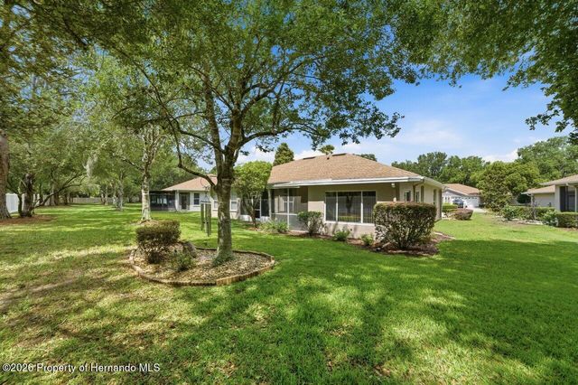 15028 Silversmith Circle, Spring Hill, FL 34609