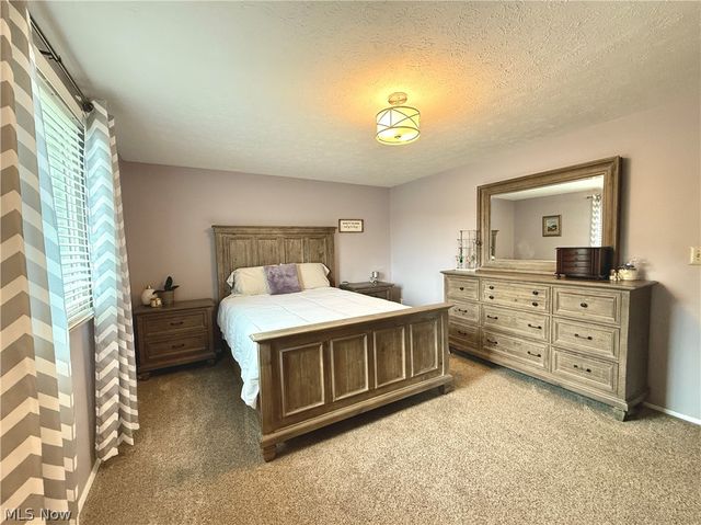 8861 Groveside Drive, Strongsville, OH 44136