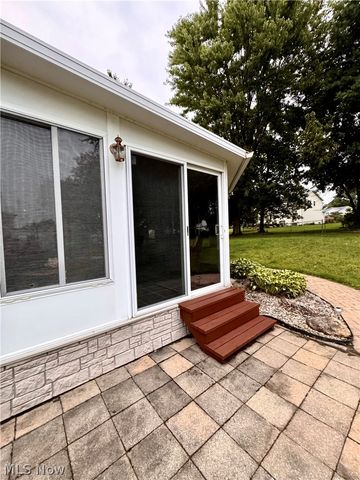 8861 Groveside Drive, Strongsville, OH 44136