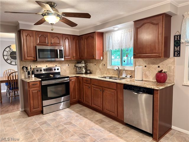 8861 Groveside Drive, Strongsville, OH 44136