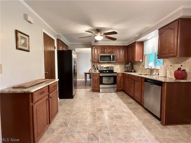 8861 Groveside Drive, Strongsville, OH 44136
