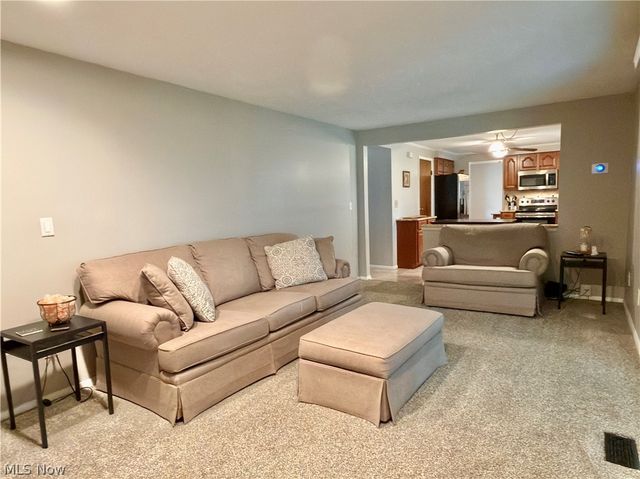 8861 Groveside Drive, Strongsville, OH 44136