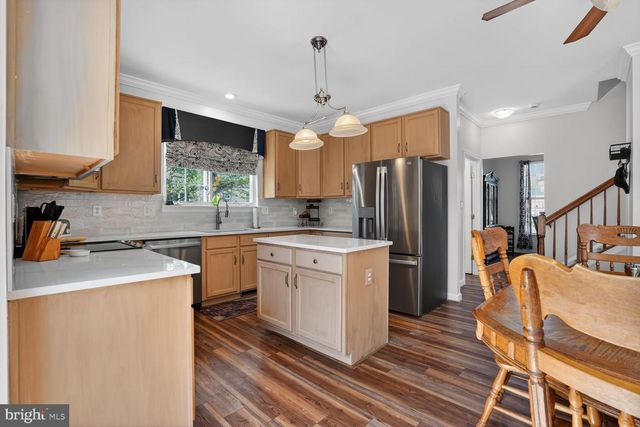 17565 BROOKVILLE CT, Round Hill, VA 20141