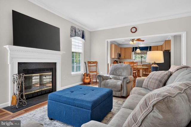 17565 BROOKVILLE CT, Round Hill, VA 20141
