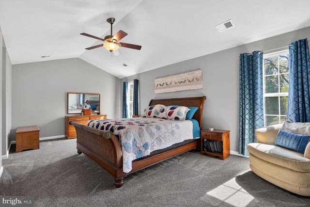 17565 BROOKVILLE CT, Round Hill, VA 20141