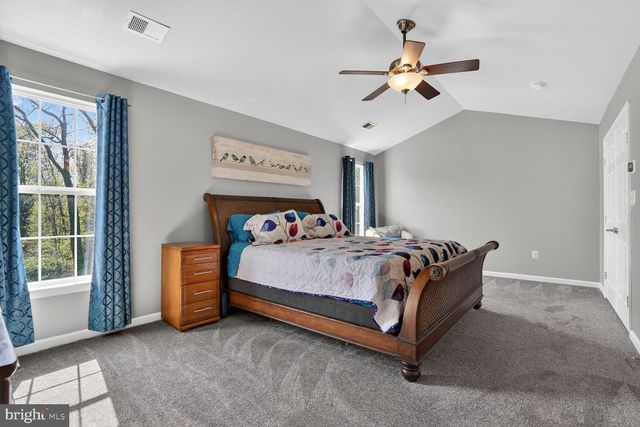 17565 BROOKVILLE CT, Round Hill, VA 20141