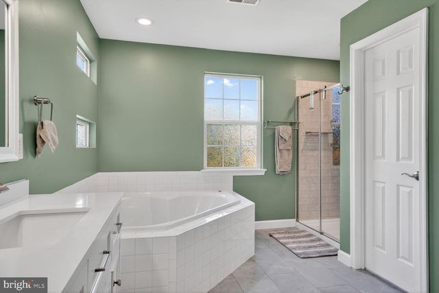 17565 BROOKVILLE CT, Round Hill, VA 20141