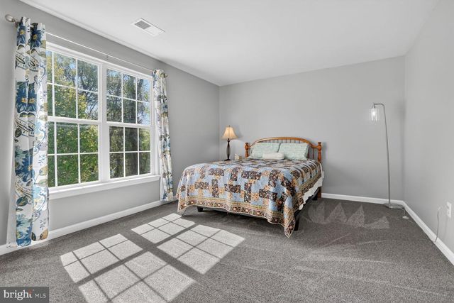 17565 BROOKVILLE CT, Round Hill, VA 20141
