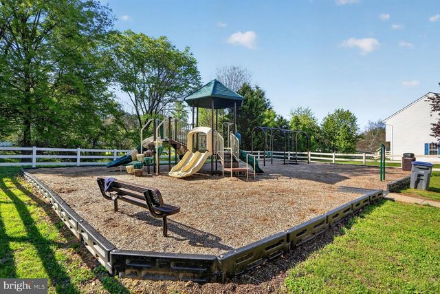 17565 BROOKVILLE CT, Round Hill, VA 20141