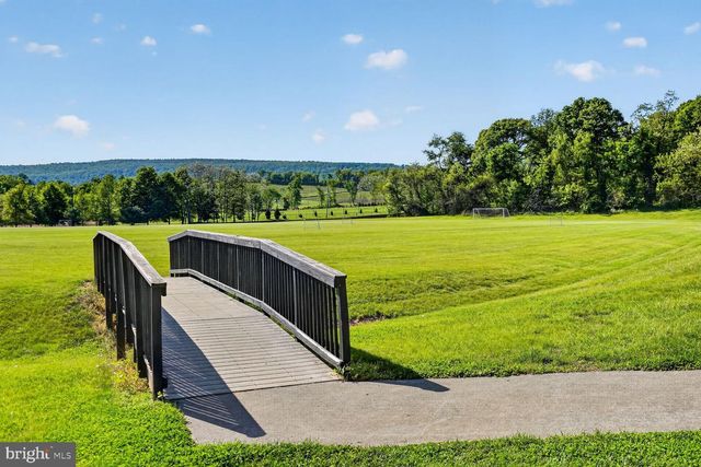 17565 BROOKVILLE CT, Round Hill, VA 20141