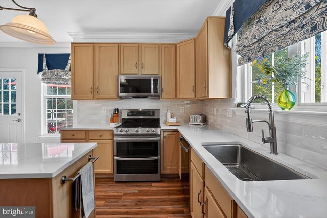 17565 BROOKVILLE CT, Round Hill, VA 20141